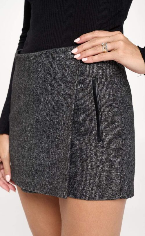 Asymmetrical Wrap Mini Skort with Faux Leather Trim - Image 6