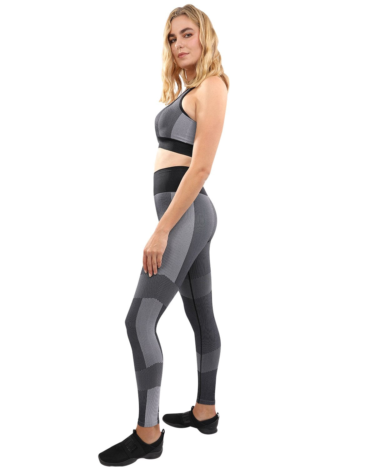 Arleta Seamless Leggings & Sports Bra Set - Black - Image 3