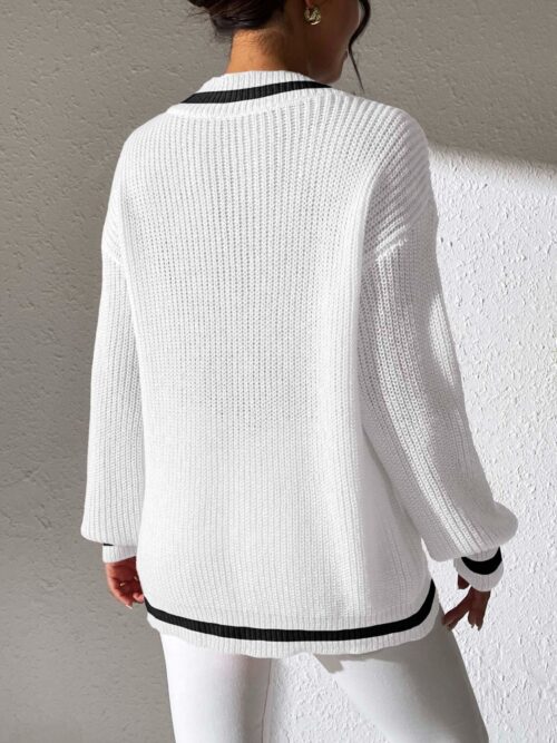 Contrast Trim V-Neck Long Sleeve Sweater - Image 4