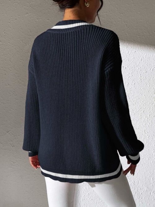 Contrast Trim V-Neck Long Sleeve Sweater - Image 9