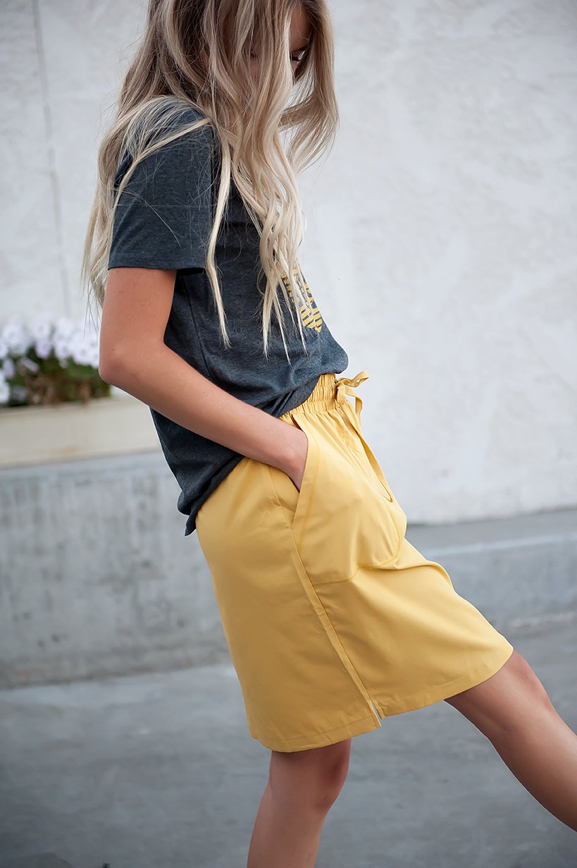 DT BREEZE Sporty Skirt in Sunflower Yellow - Image 4