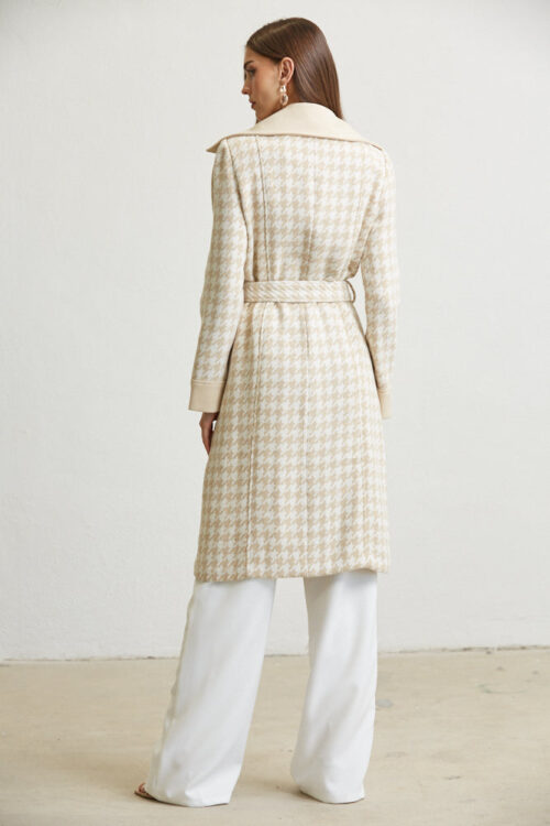 Elegant Women’s Winter Long Blazer - Image 4