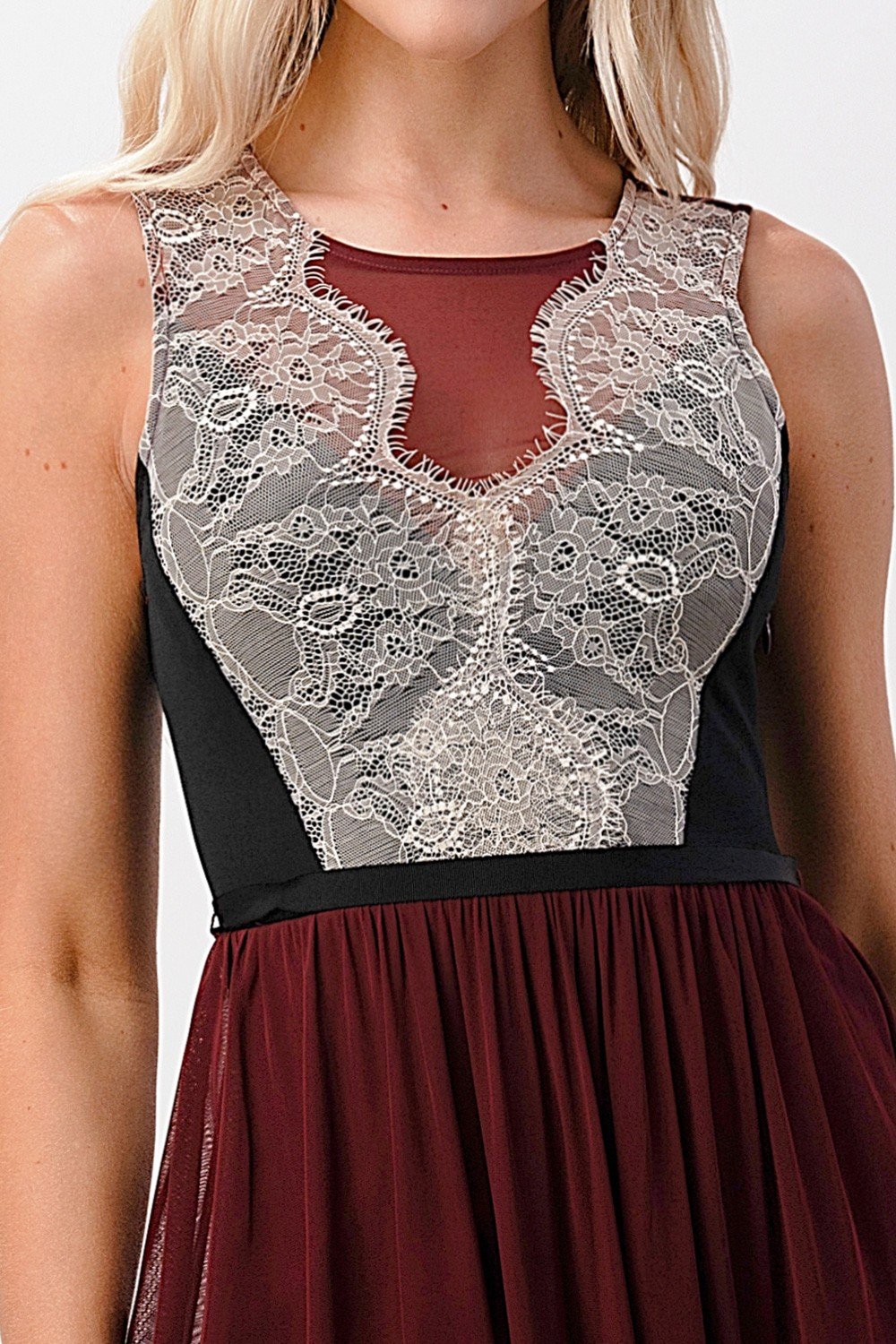 Elegant Sheer Maxi Dress with Lace Bodice and Flowing Skirt - Image 7